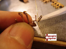 Apogée Vapeur - Attelage à vis à construire